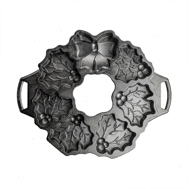 Seasoned Cast Iron Holiday Wreath Pan - View 3