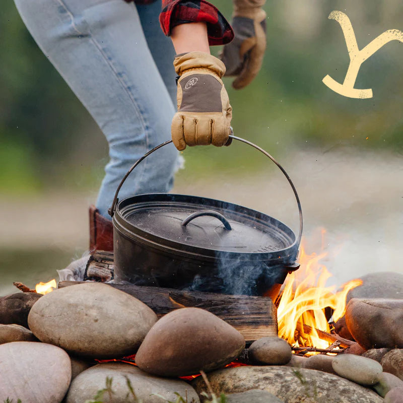 Yellowstone™ 12 Inch / 8 Quart Seasoned Cast Iron Deep Camp Dutch Oven - View 4