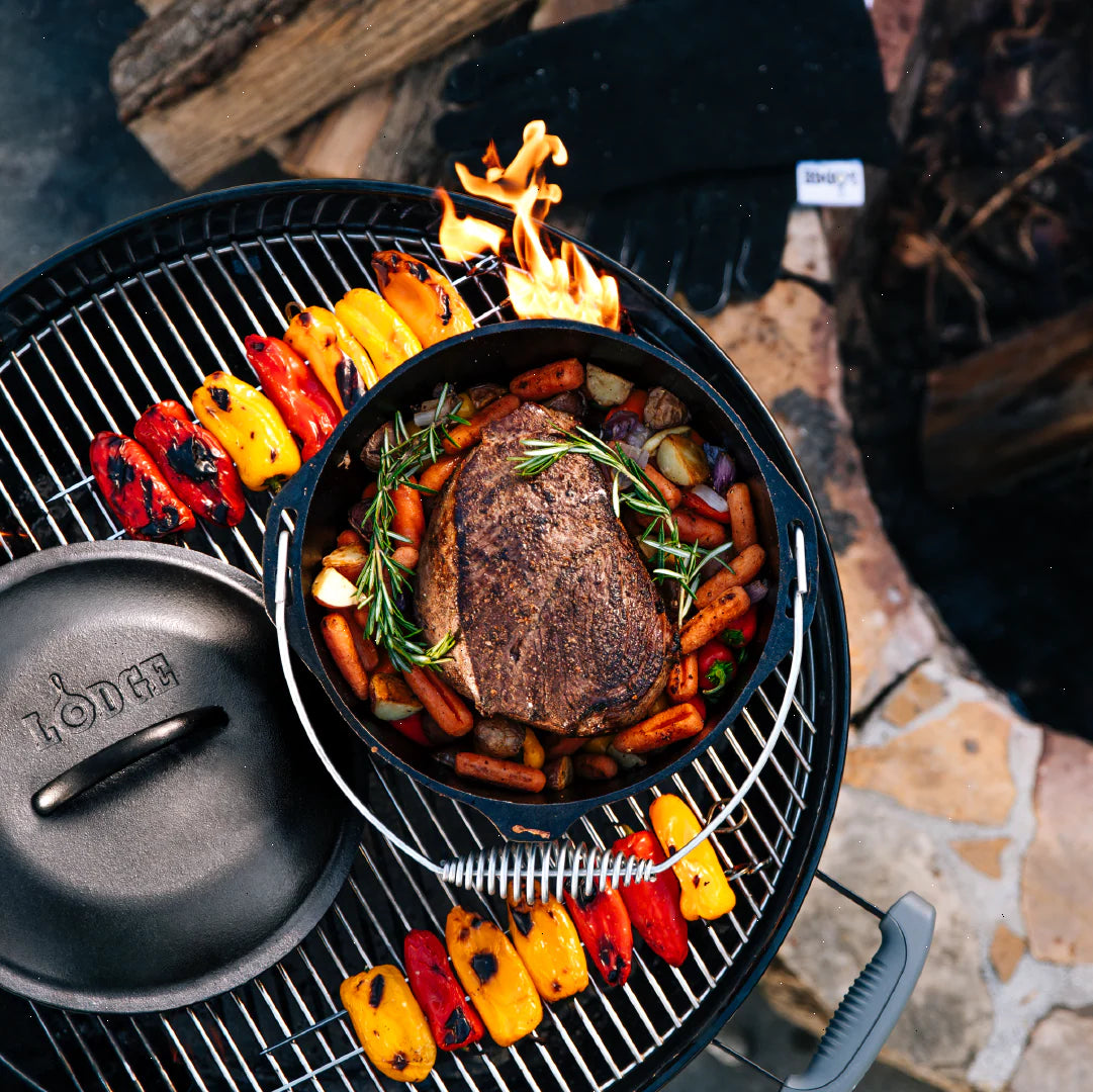 Dutch Oven with Bail Handle - View 3