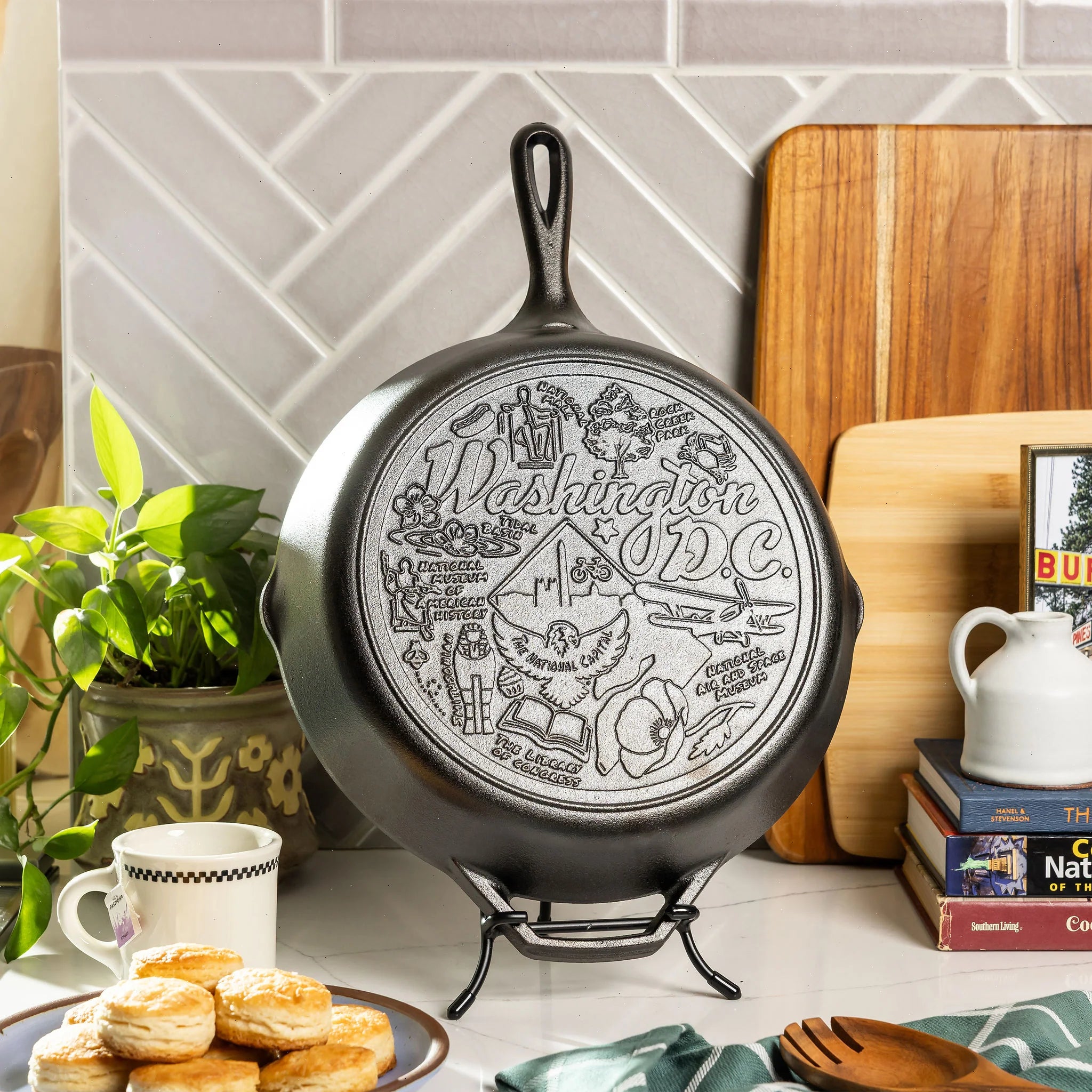 American Road Trip: 12 Inch Seasoned Cast Iron Skillet, Washington, D.C. - View 2