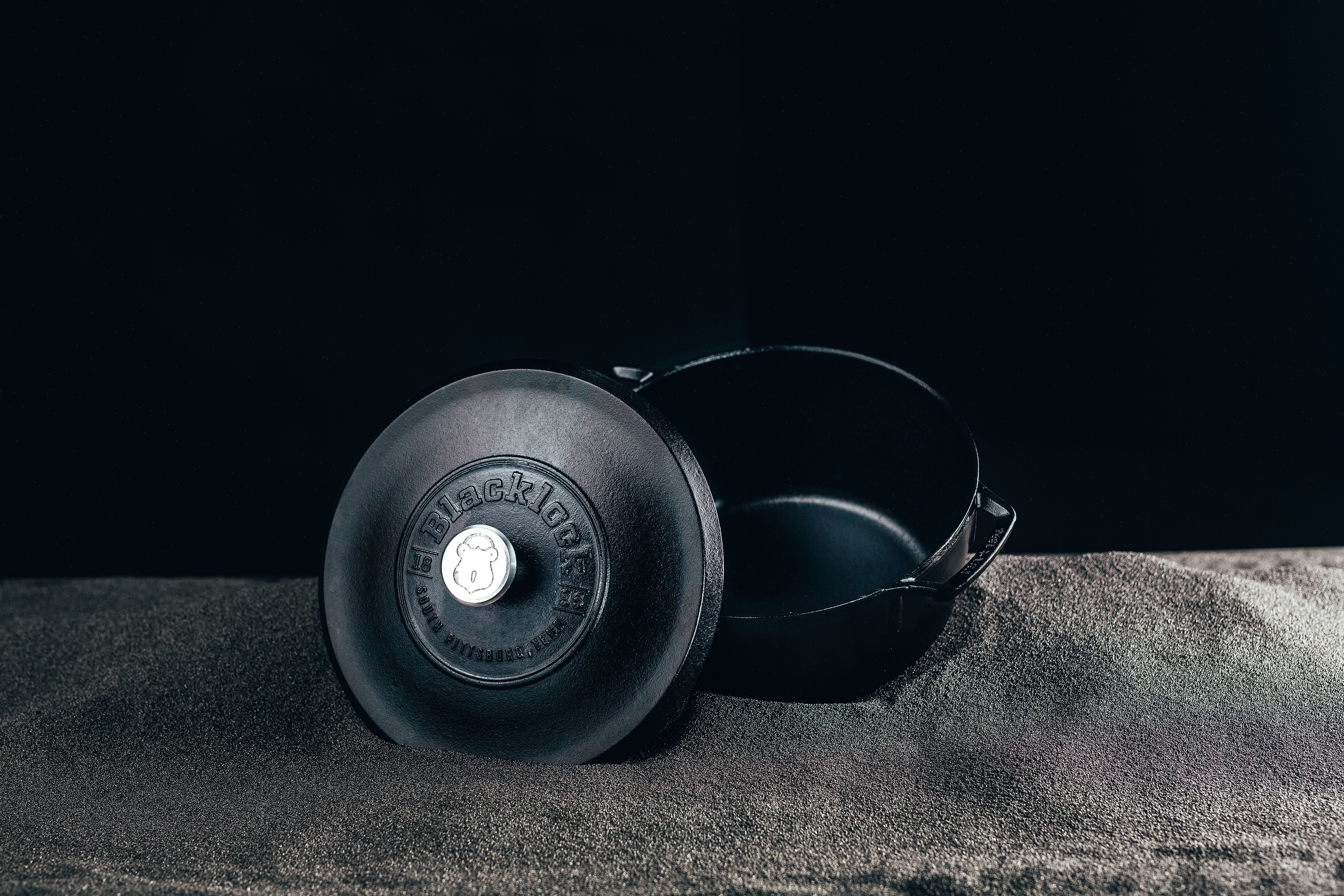 Blacklock 5.5 Quart Lightweight Cast Iron Dutch Oven - View 5