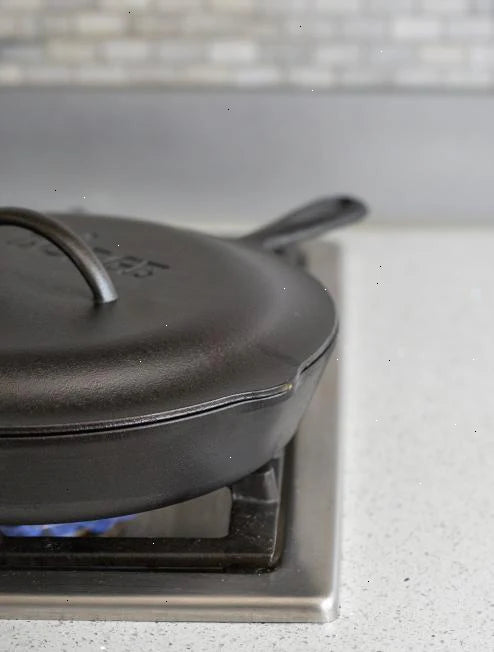 Cast Iron Lid - View 4