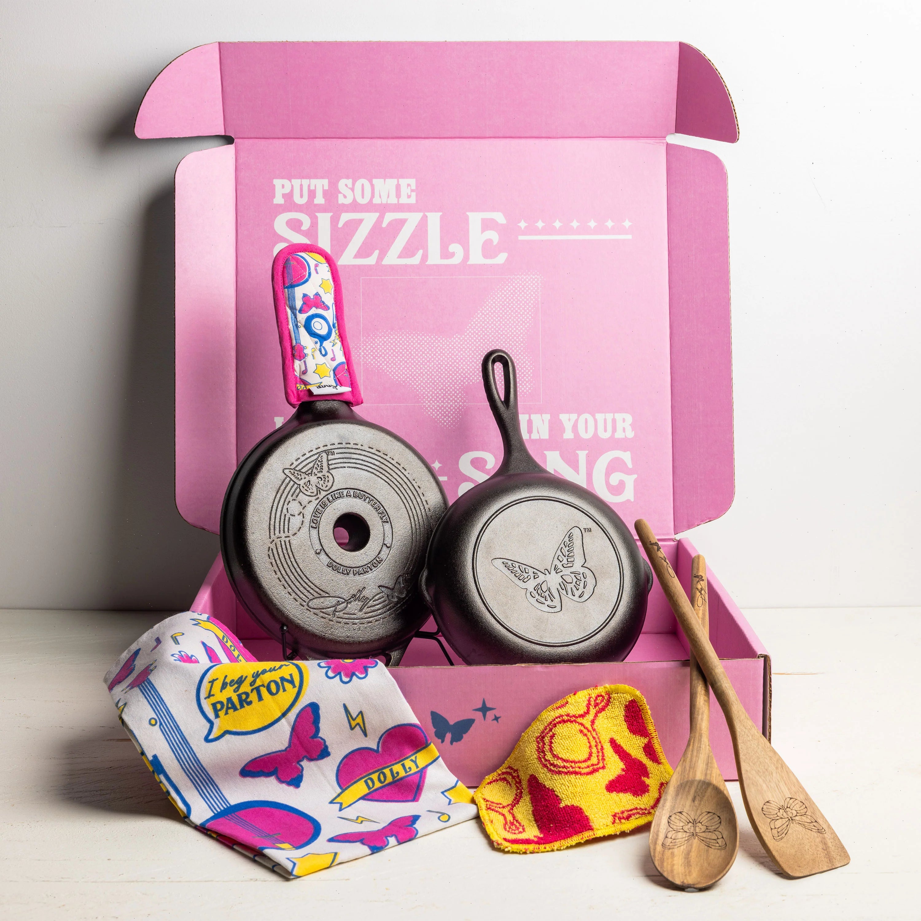 Dolly Parton Cast Iron Gift Set - View 6
