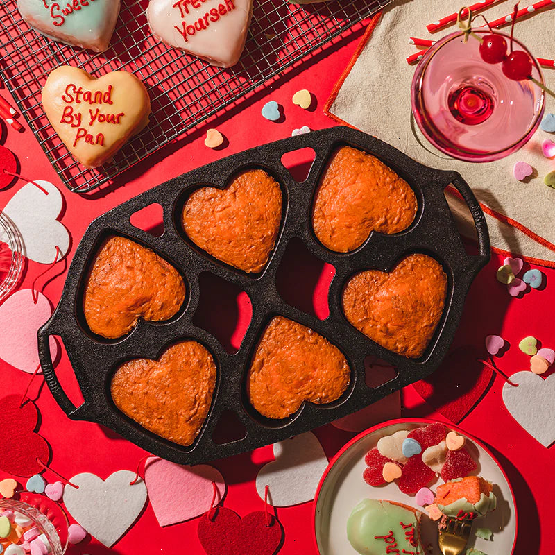 Seasoned Cast Iron Heart Mini Cake Pan - View 4