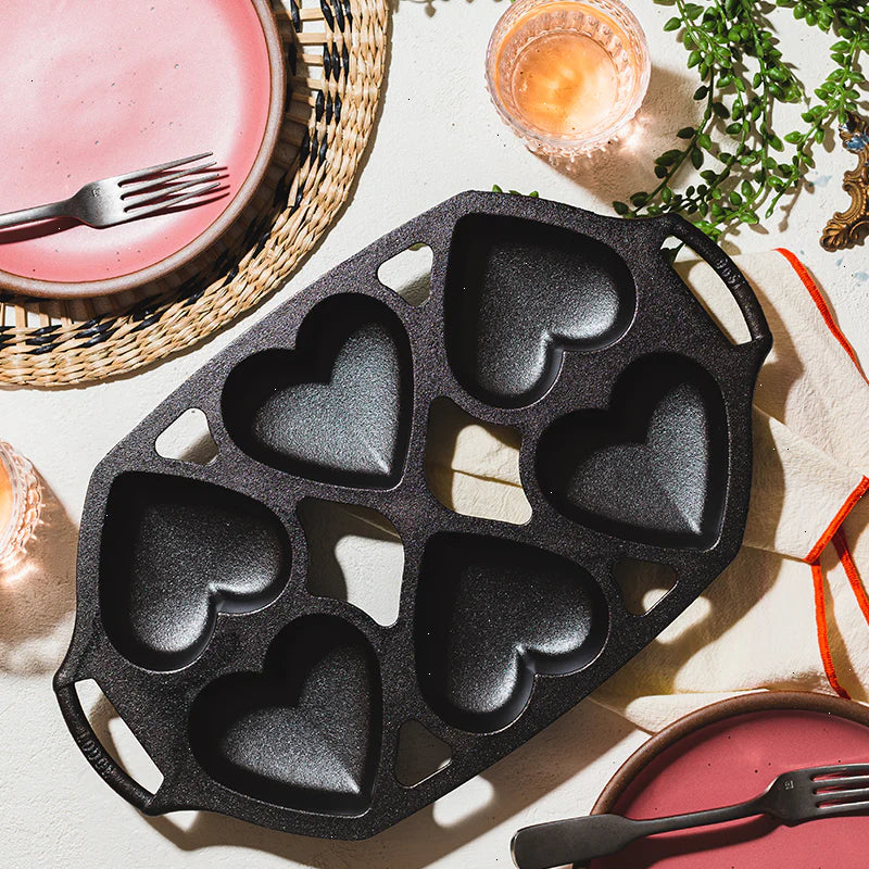Seasoned Cast Iron Heart Mini Cake Pan - View 5