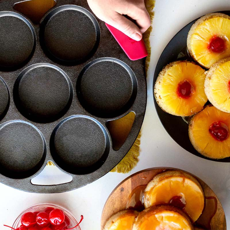 Seasoned Cast Iron Mini Cake Pan - View 4