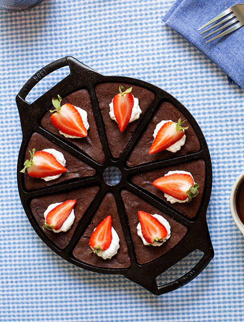 Seasoned Cast Iron Wedge Pan - View 4