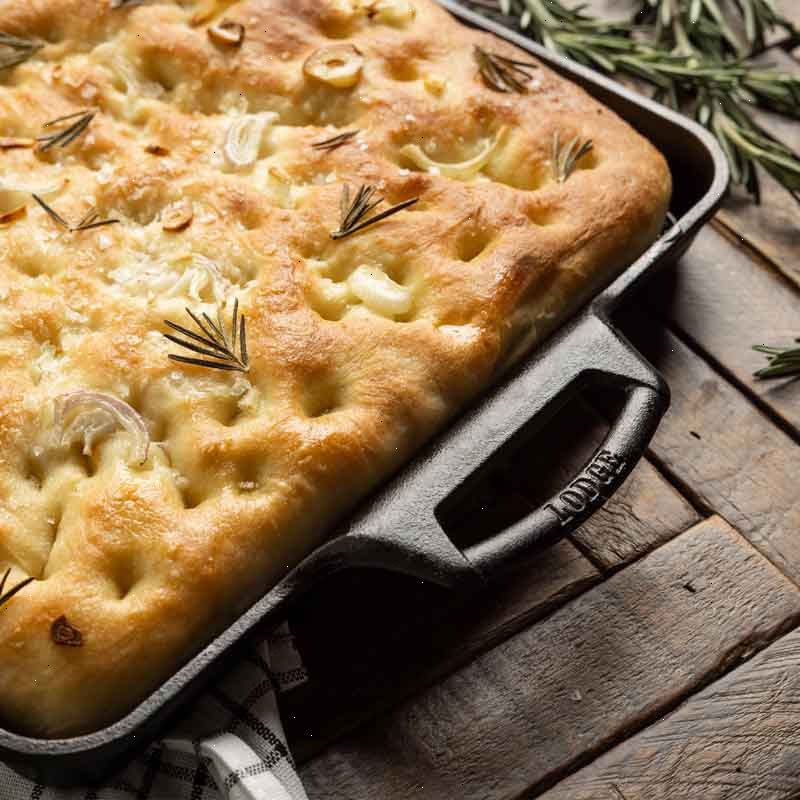 15.5 x 10.5 Inch Seasoned Cast Iron Baking Pan - View 3