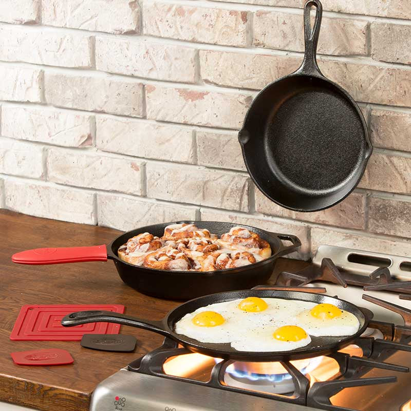 Essential Seasoned Cast Iron Skillet Set - View 3