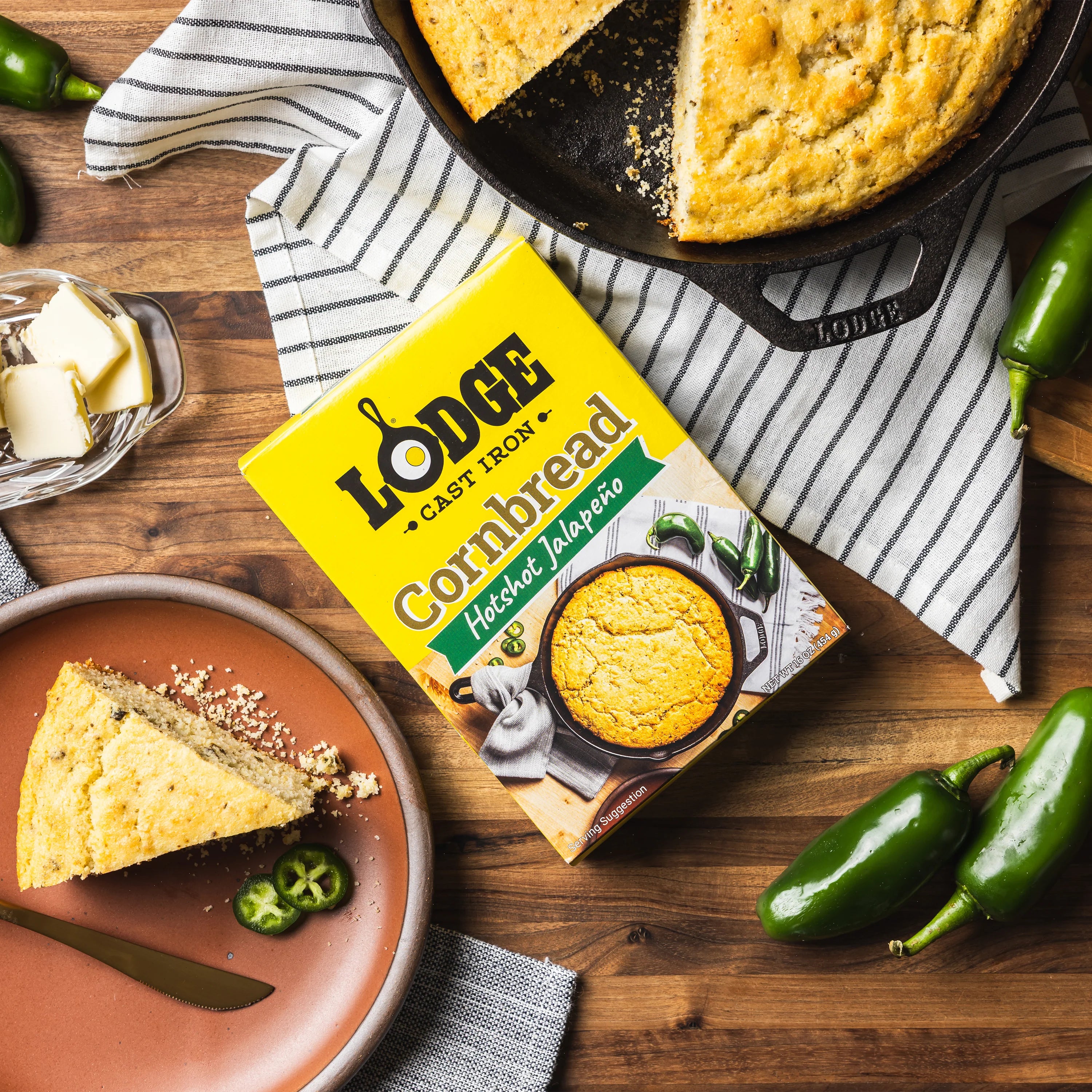 Hot Shot Jalapeño Skillet Cornbread Mix - View 4