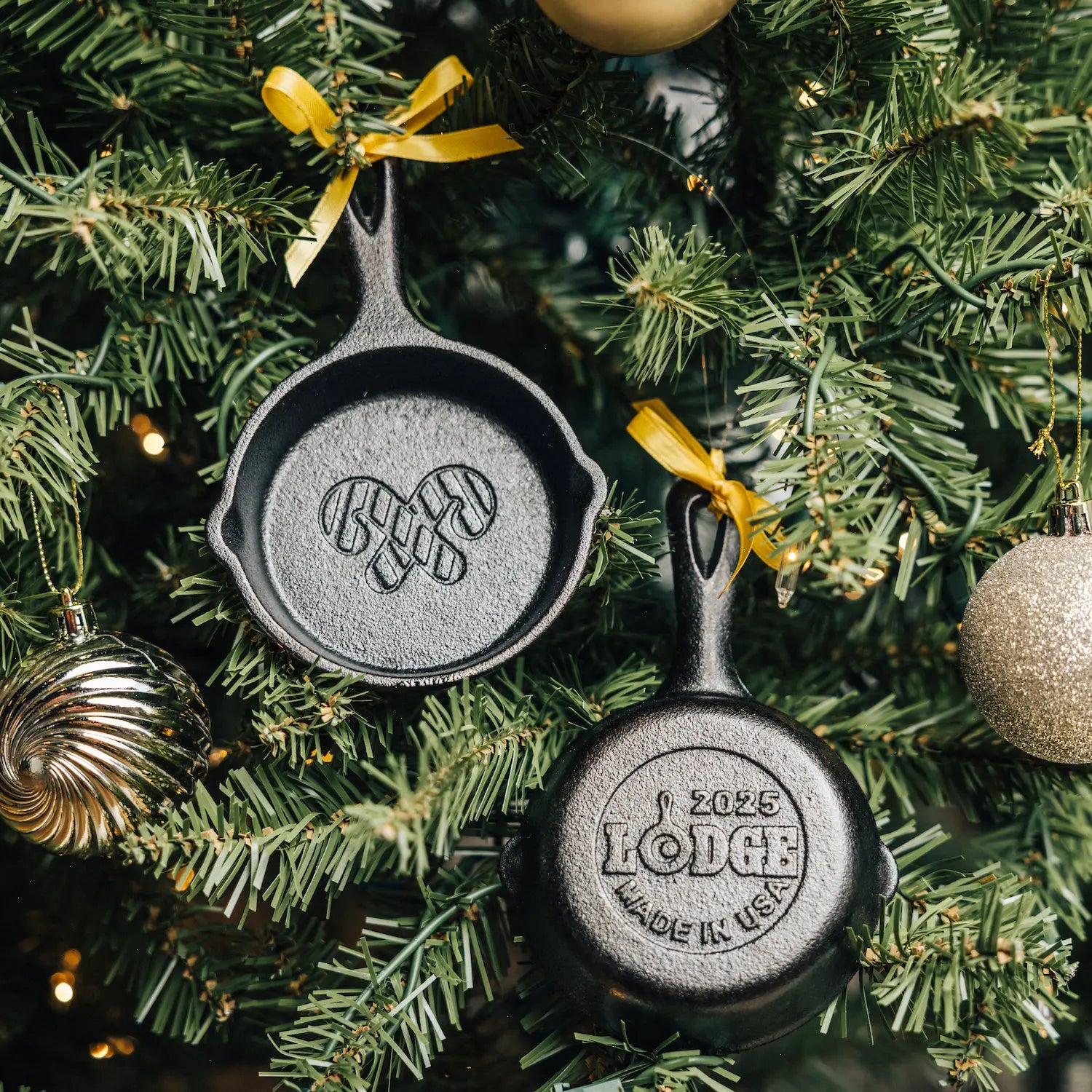 Candy Cane 2025 Holiday Mini Skillet - View 3