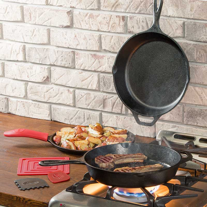 Essential Seasoned Cast Iron Pan Set - View 2